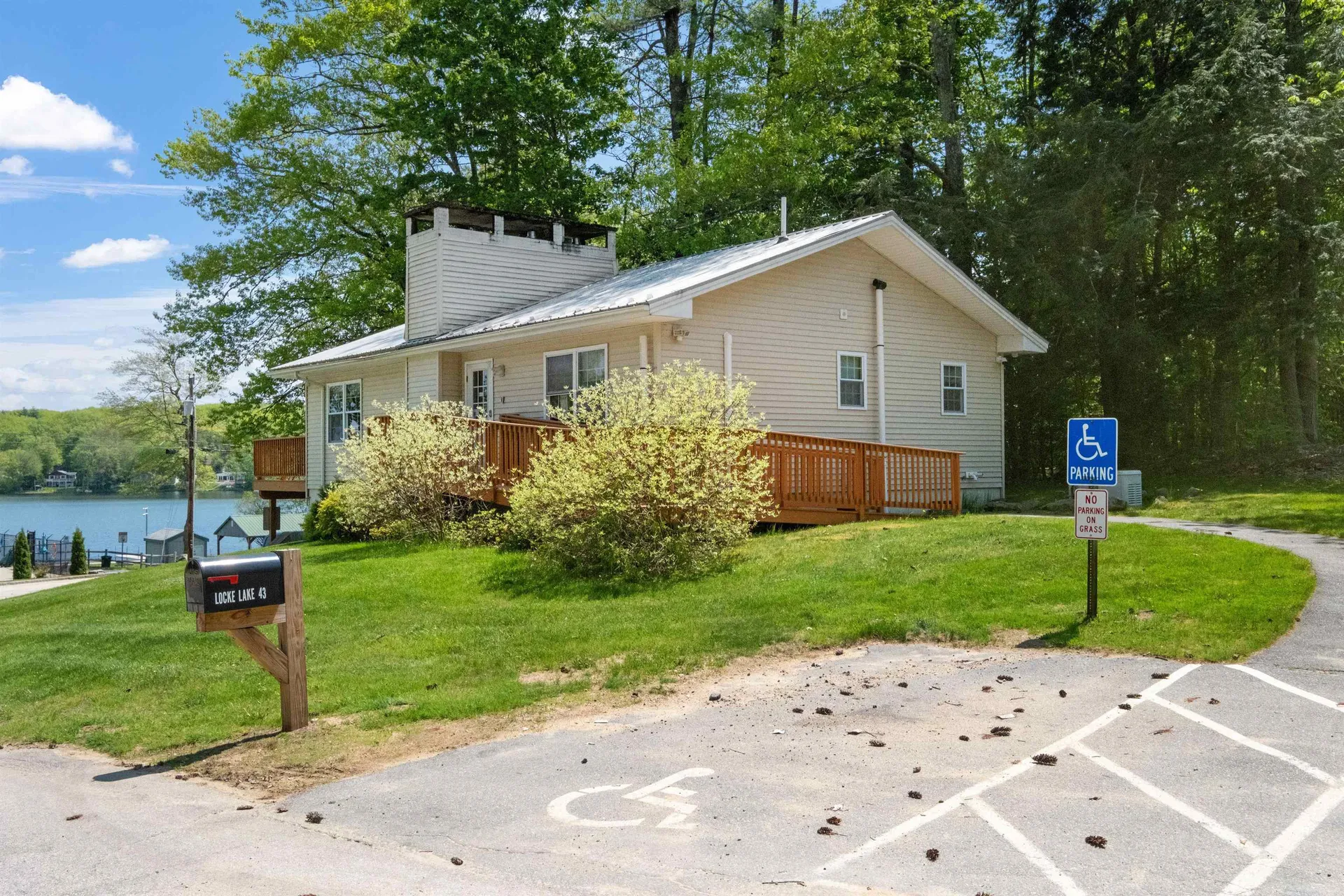 1 Wentworth Lane Barnstead NH 03225