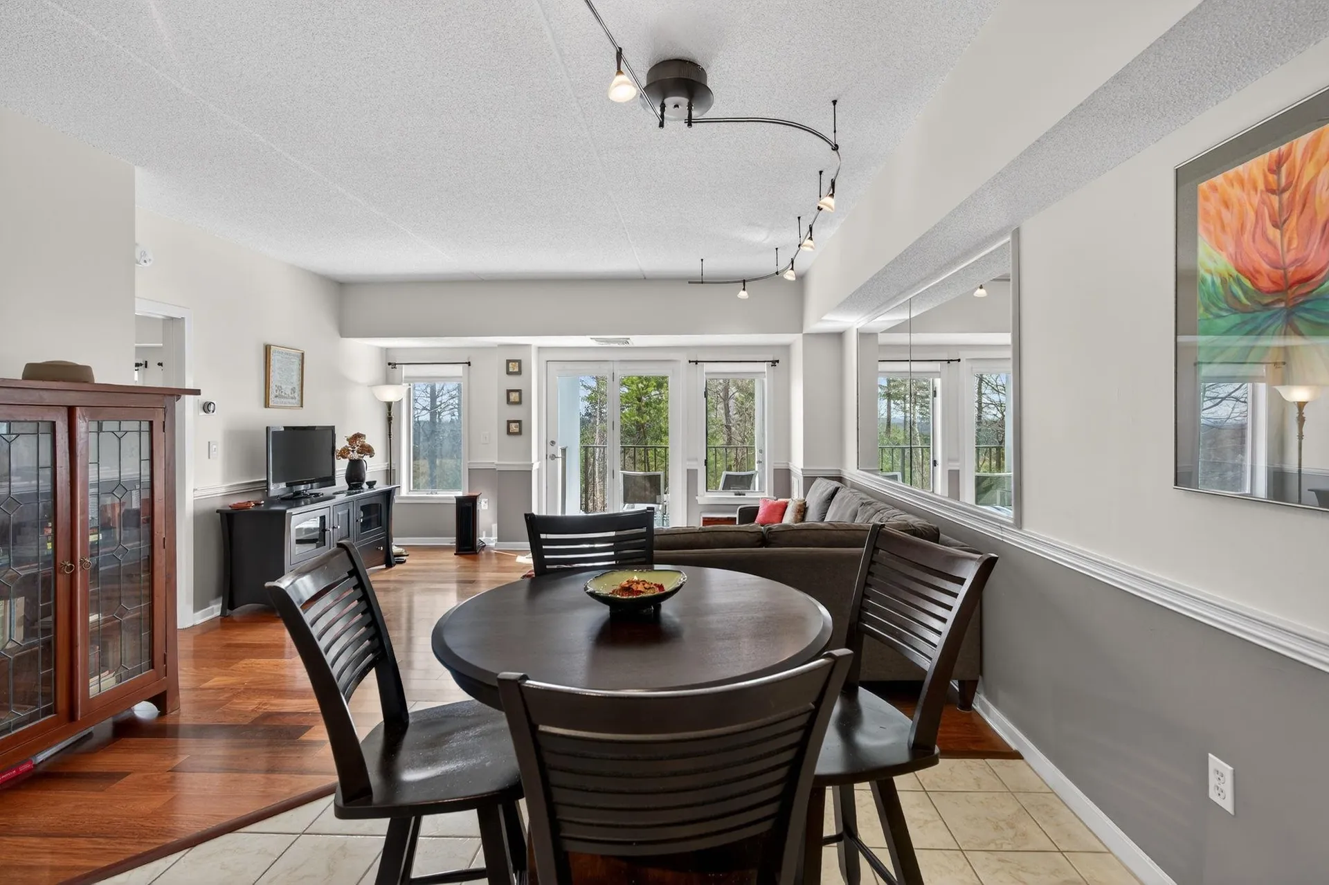 12 Mountain Laurels Drive Nashua NH 03062