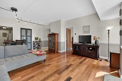 12 Mountain Laurels Drive Nashua NH 03062