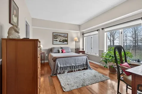 12 Mountain Laurels Drive Nashua NH 03062