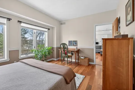 12 Mountain Laurels Drive Nashua NH 03062