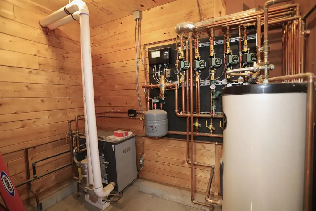 535 Mead Hill Holland VT 05830