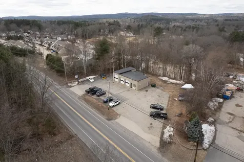 1806 Hooksett Road Hooksett NH 03106