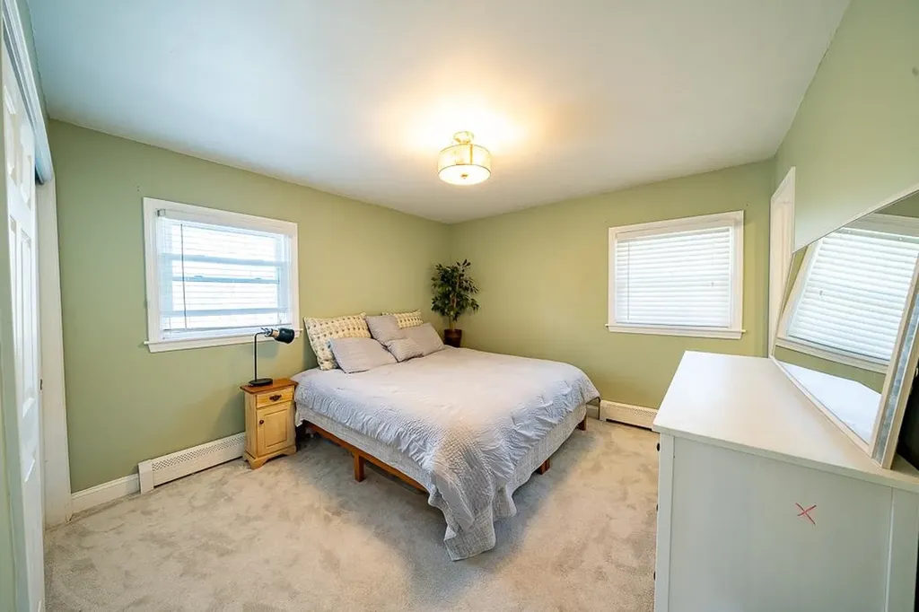 75 Hall Road Londonderry NH 03053