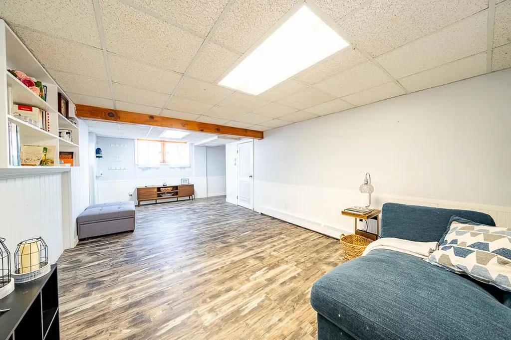 75 Hall Road Londonderry NH 03053