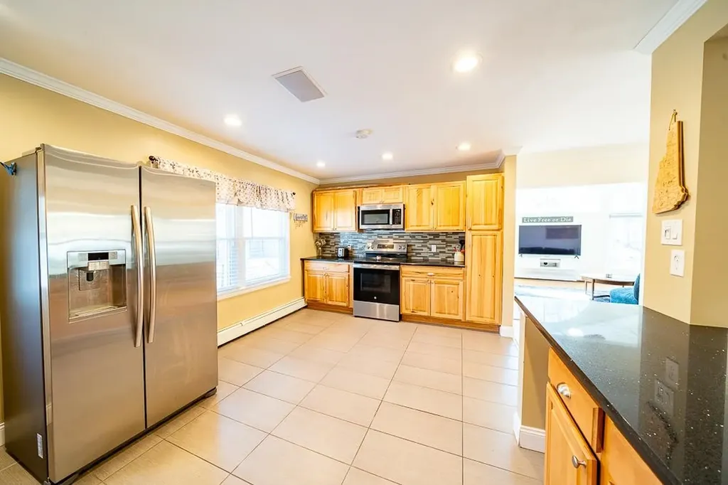 75 Hall Road Londonderry NH 03053