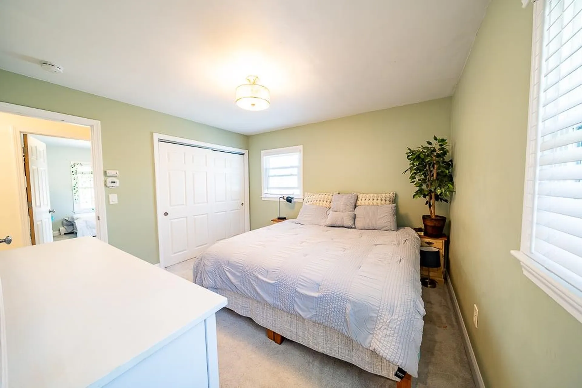 75 Hall Road Londonderry NH 03053