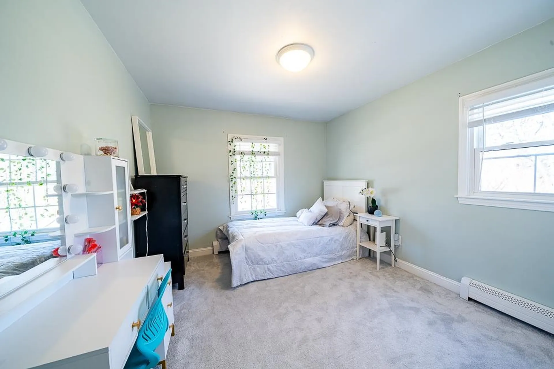 75 Hall Road Londonderry NH 03053