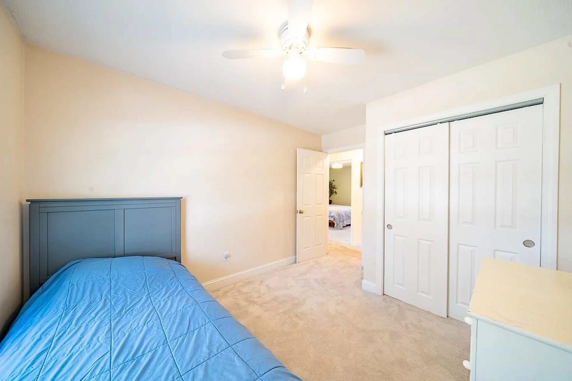 75 Hall Road Londonderry NH 03053