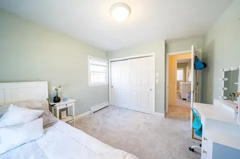 75 Hall Road Londonderry NH 03053