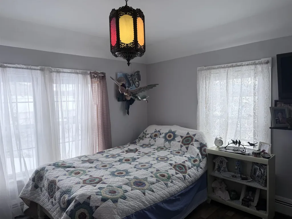 16 Jefferson Avenue Lunenburg VT 05904