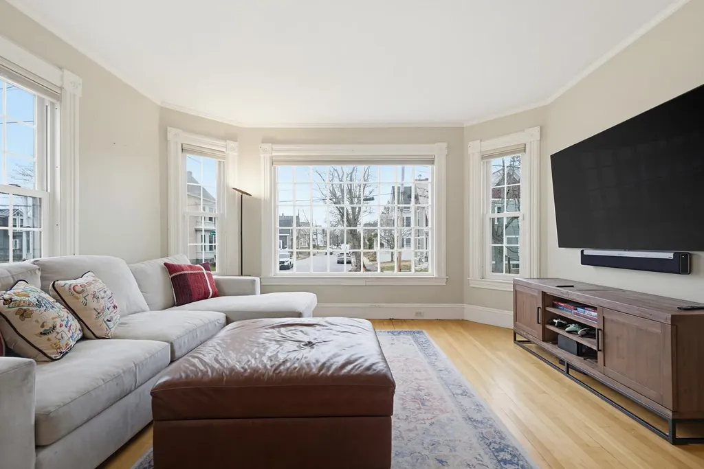 935 Union Street Manchester NH 03104