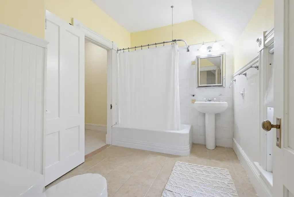 935 Union Street Manchester NH 03104