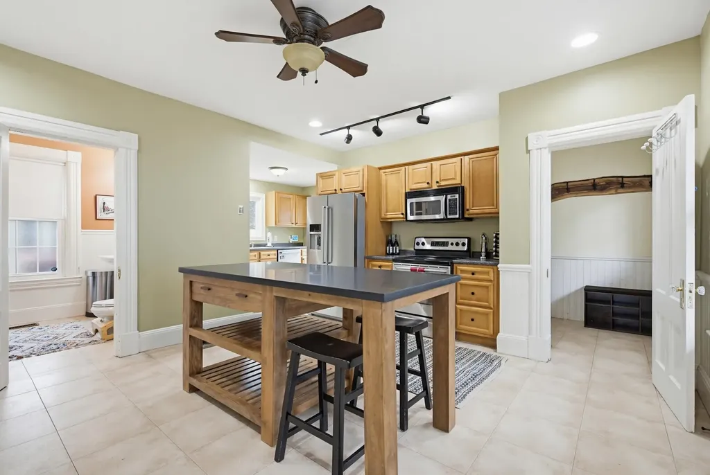 935 Union Street Manchester NH 03104