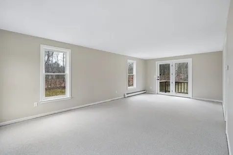 18 Gervaise Drive Derry NH 03038
