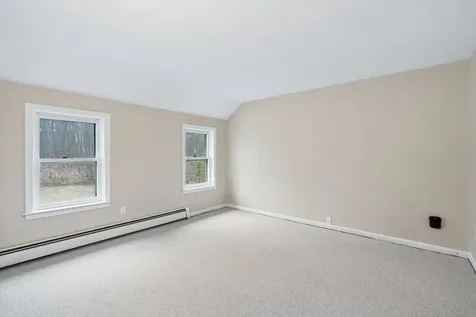 18 Gervaise Drive Derry NH 03038