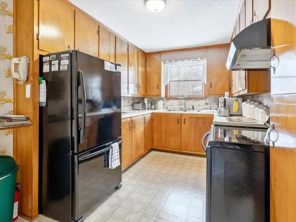 7 Sawyer Street St. Albans City VT 05478