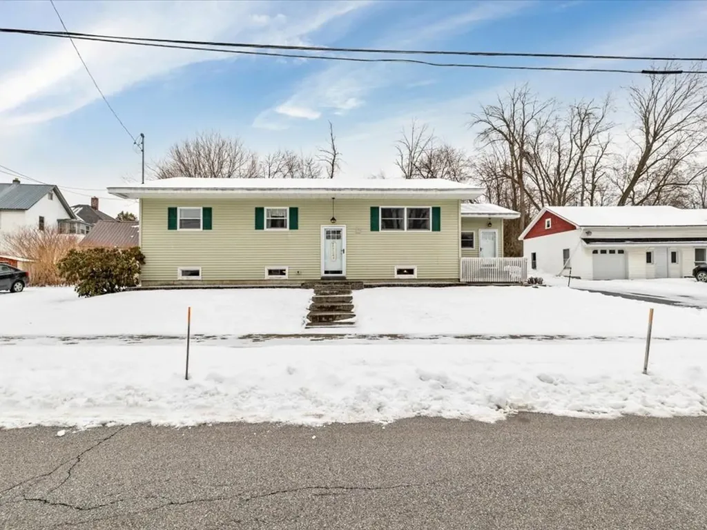 7 Sawyer Street St. Albans City VT 05478