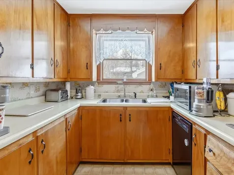 7 Sawyer Street St. Albans City VT 05478