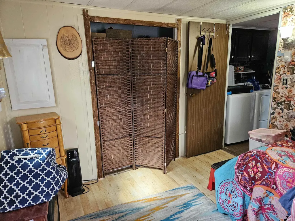 20 Fiske Place Claremont NH 03743