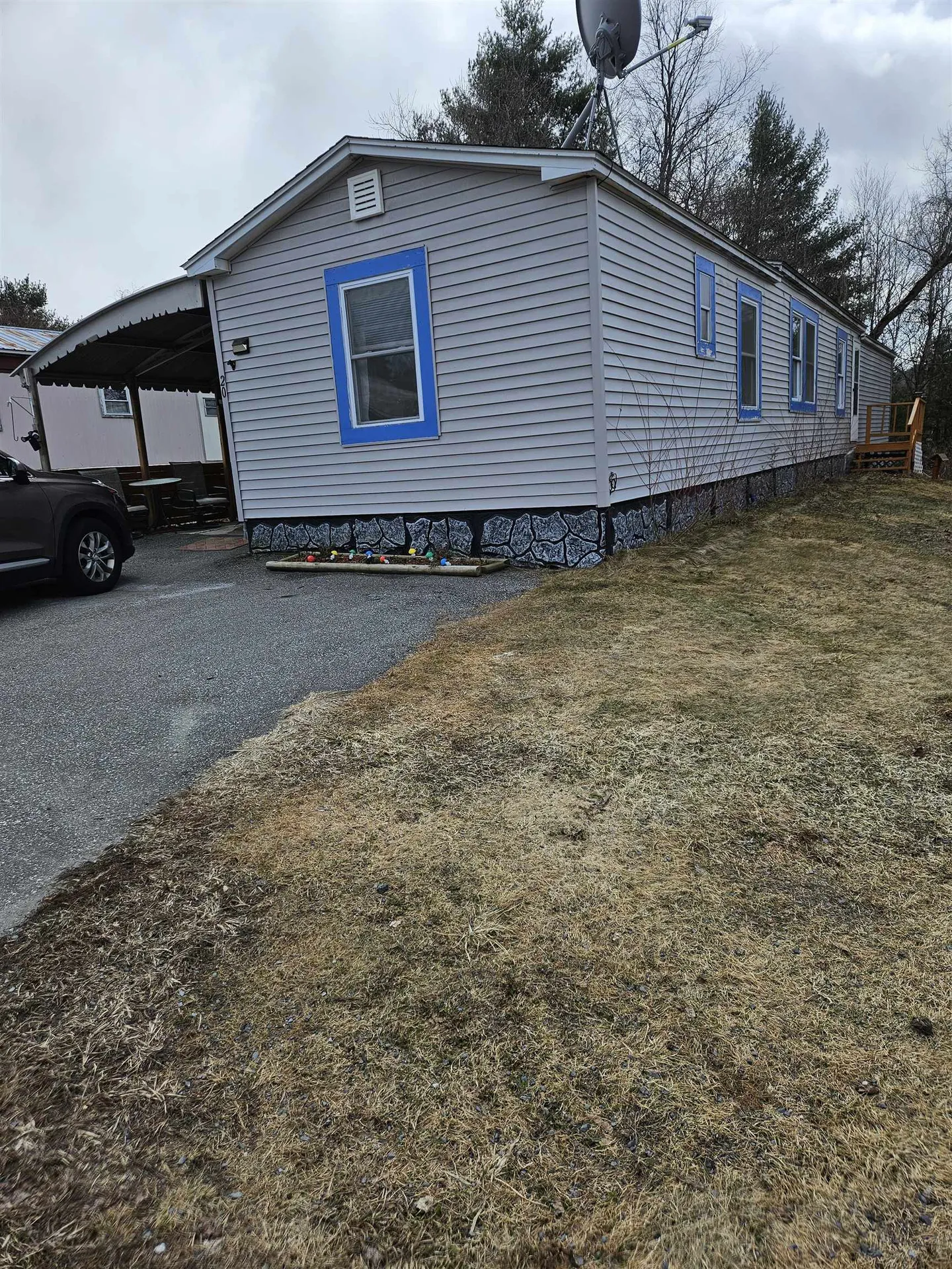 20 Fiske Place Claremont NH 03743