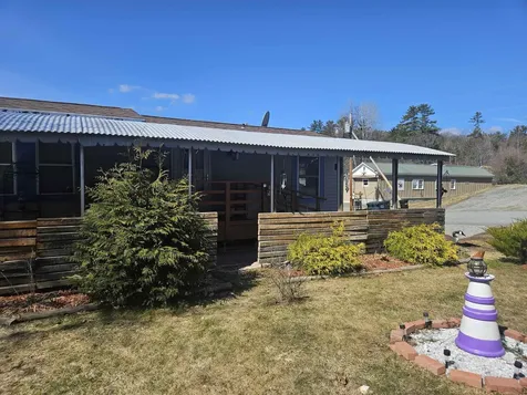 20 Fiske Place Claremont NH 03743