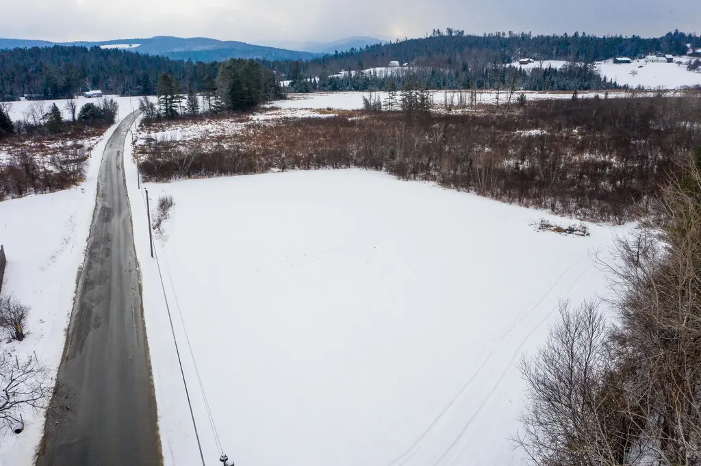 00 Parker Hill Road Lisbon NH 03585-3612