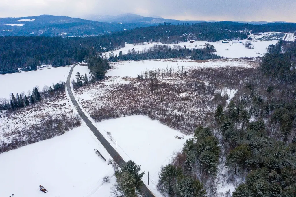 00 Parker Hill Road Lisbon NH 03585-3612