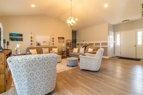 123 Falcon Ridge Road Milford NH 03055