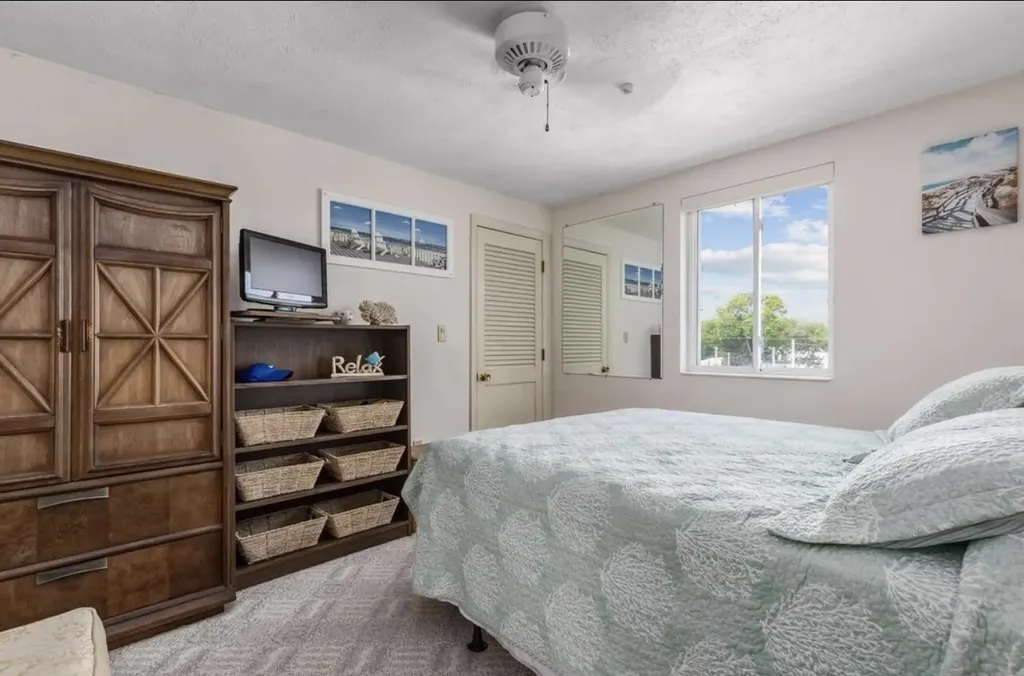 68 Kings Highway Hampton NH 03842