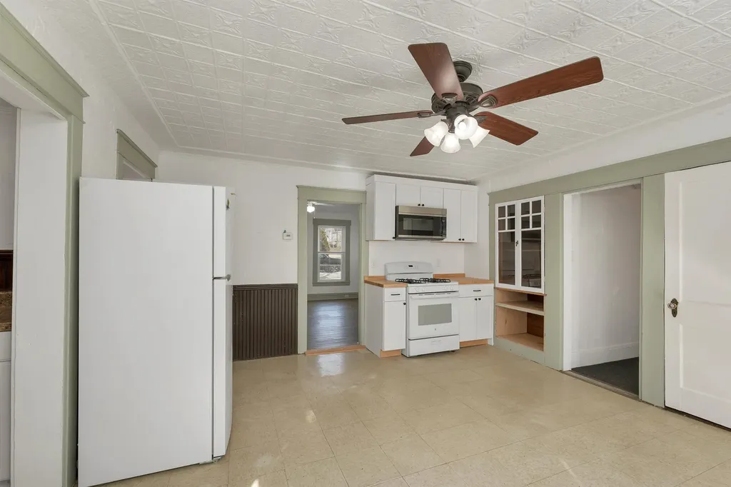 135 Franklin Street Franklin NH 03235