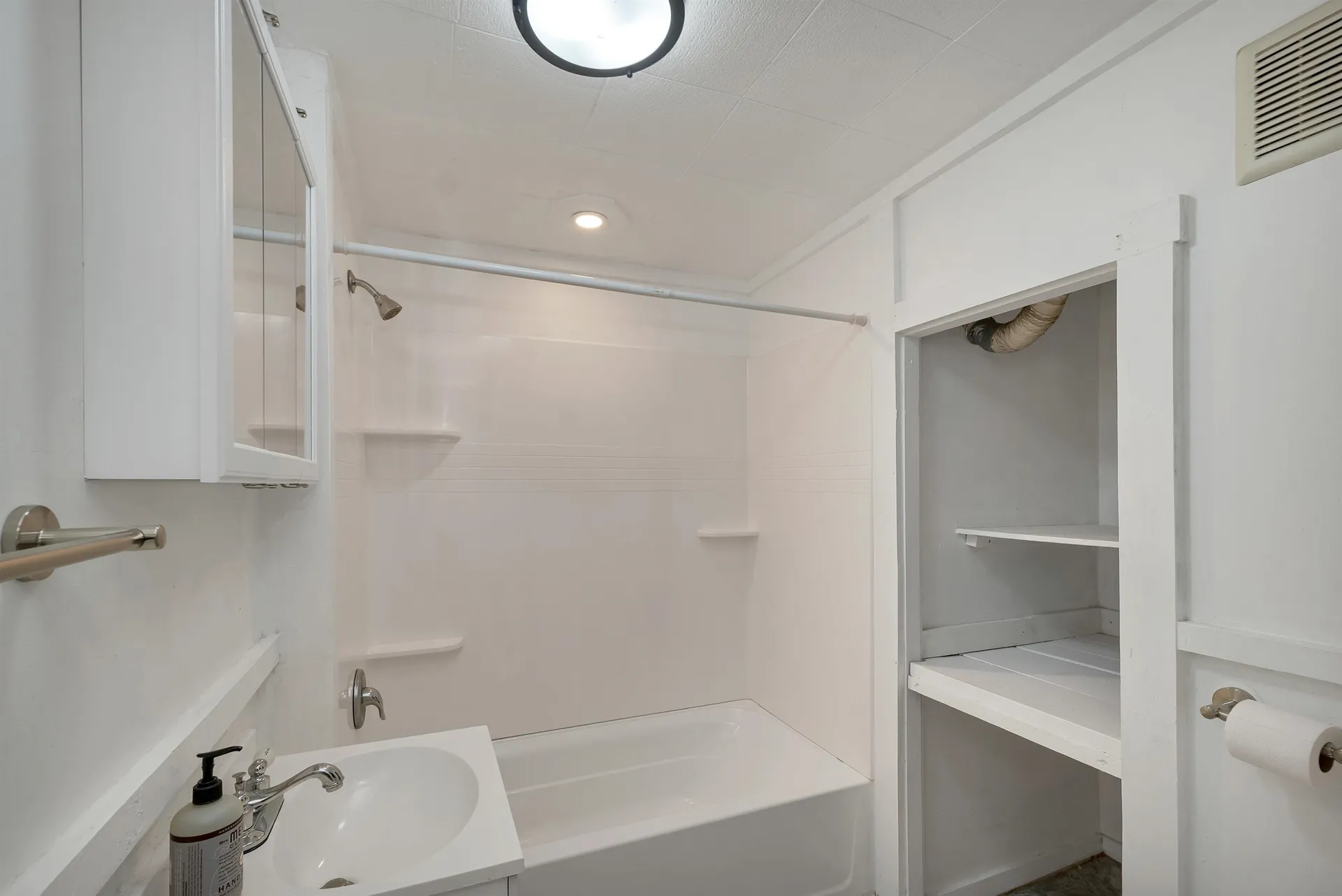 135 Franklin Street Franklin NH 03235