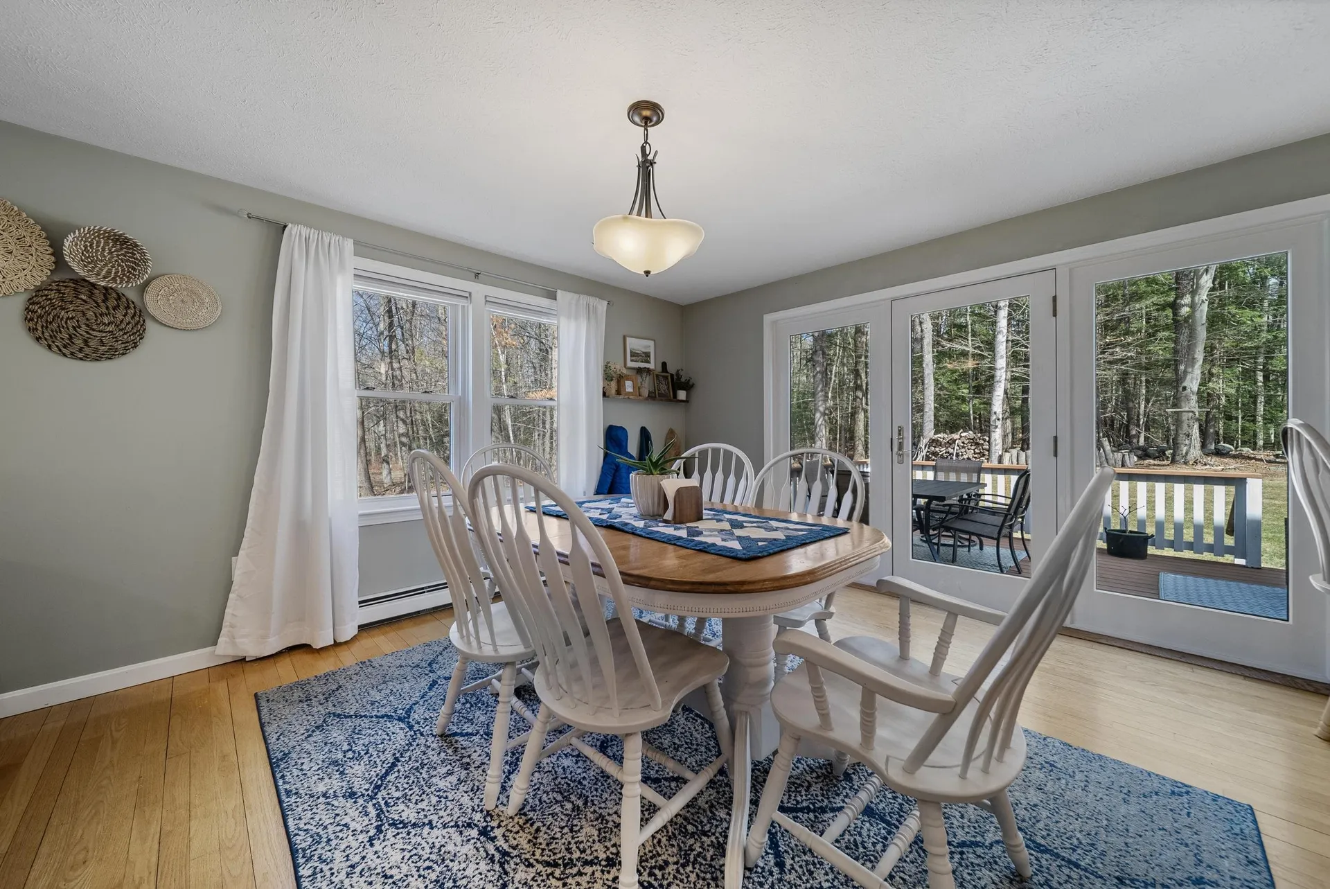 916 River Road Weare NH 03281