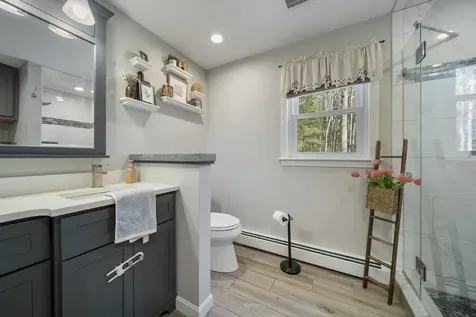 916 River Road Weare NH 03281