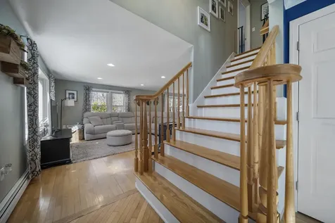 916 River Road Weare NH 03281