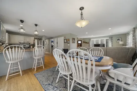 916 River Road Weare NH 03281