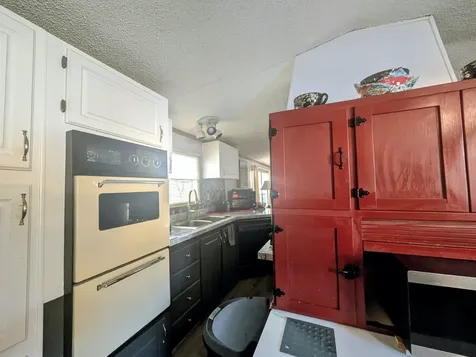 16 Harbourt Drive Winchester NH 03470
