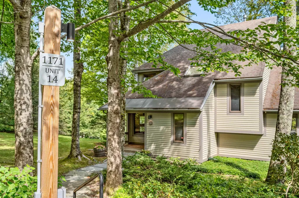 1171 Brook Road Stowe VT 05672