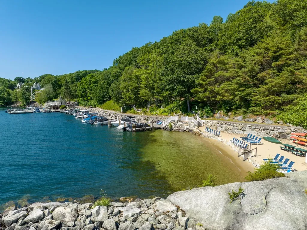 5 South Watch Road Meredith NH 03253