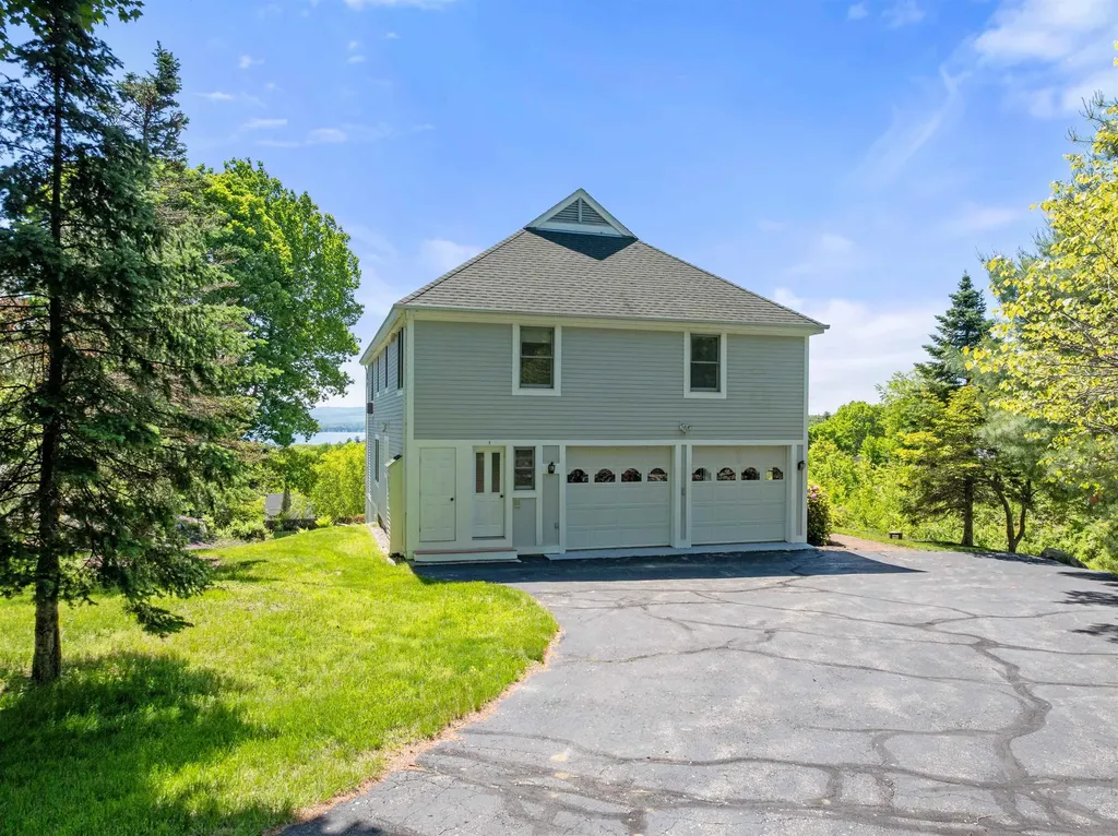 5 South Watch Road Meredith NH 03253