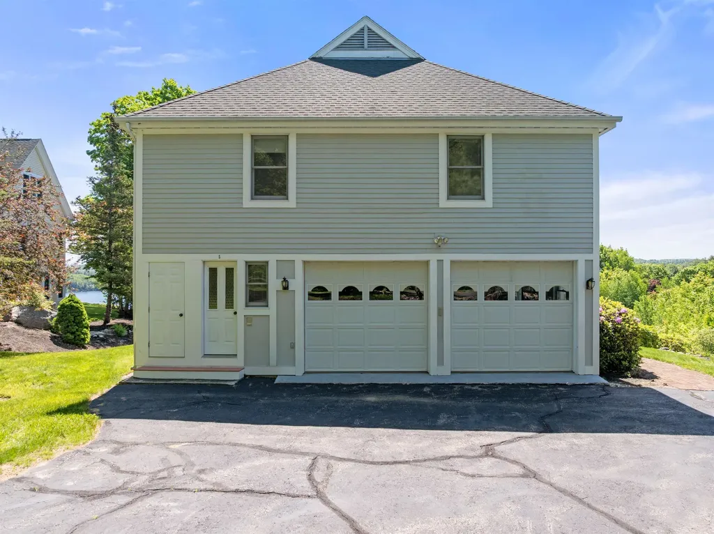 5 South Watch Road Meredith NH 03253