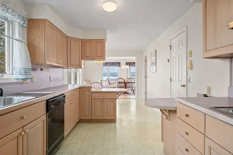 5 South Watch Road Meredith NH 03253