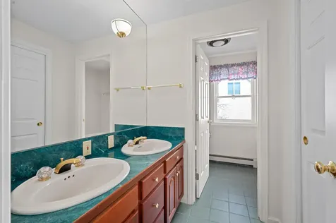 5 South Watch Road Meredith NH 03253