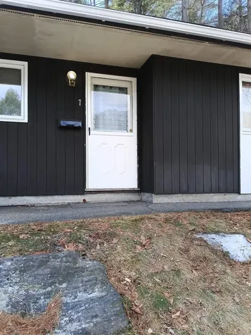 39 Brookside Drive Brattleboro VT 05301