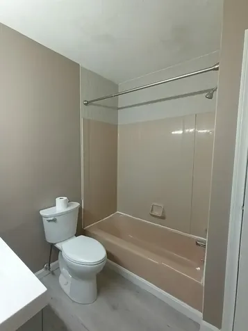 39 Brookside Drive Brattleboro VT 05301