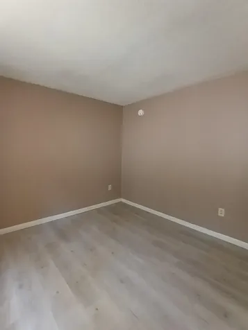 39 Brookside Drive Brattleboro VT 05301