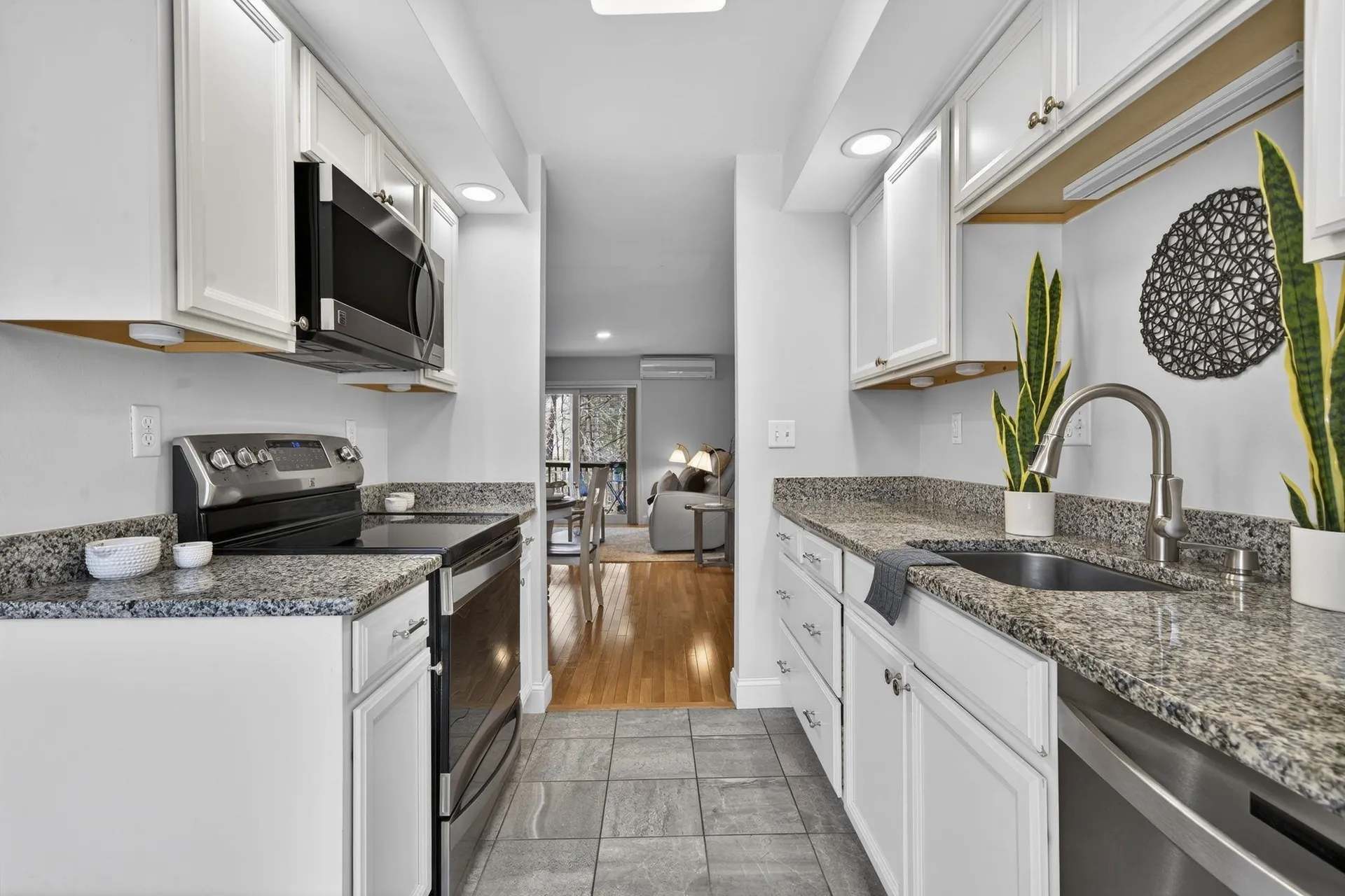 5 Walnut Circle Merrimack NH 03054