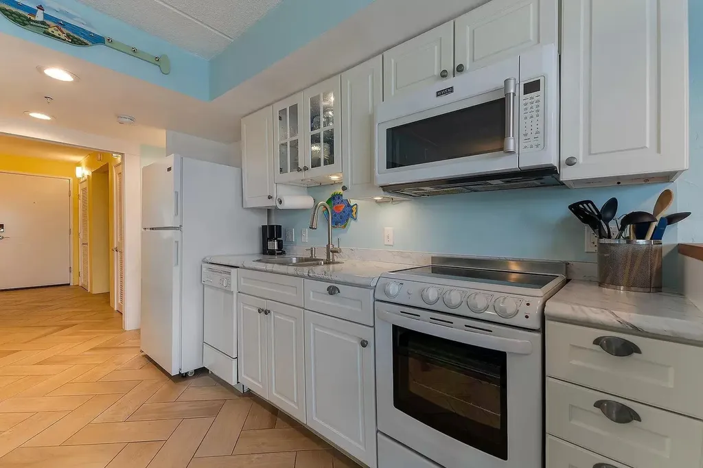 933 Ocean Boulevard Hampton NH 03842