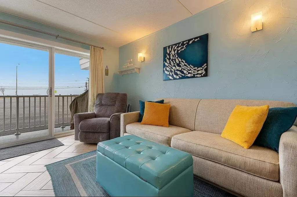 933 Ocean Boulevard Hampton NH 03842