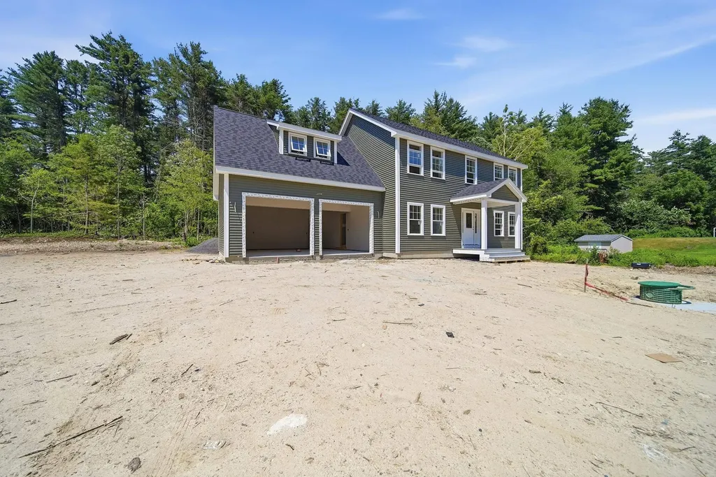 78 Gowing Road Hudson NH 03051